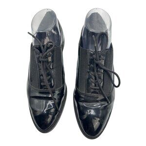 Calvin Klein Size 8  Black Patent Leather Oxford Lace-Up Elegant Design Womens